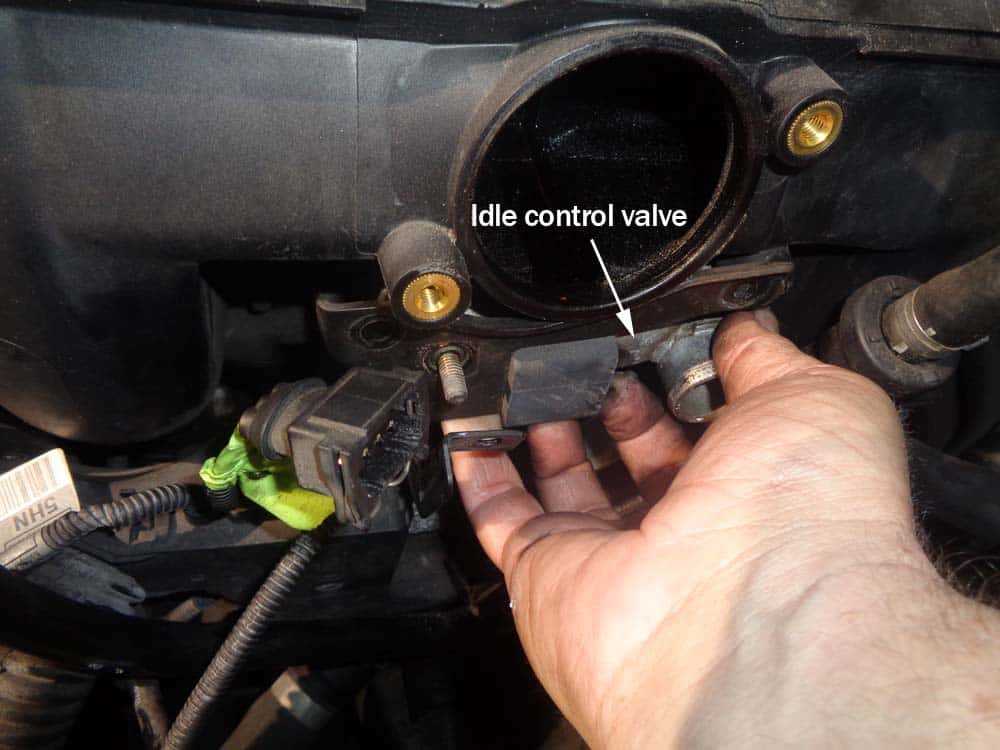 See C20F2 repair manual